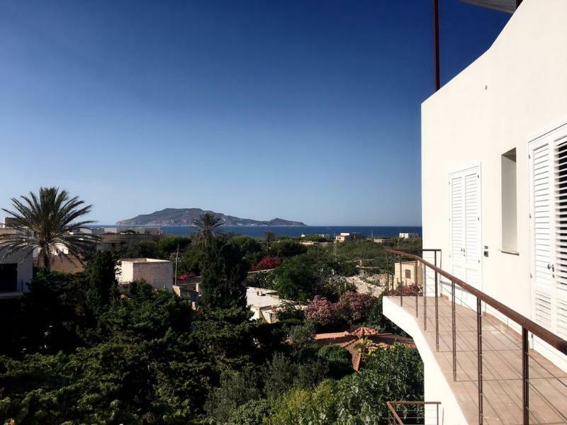 Tra Le Nuvole Appartement Favignana Buitenkant foto